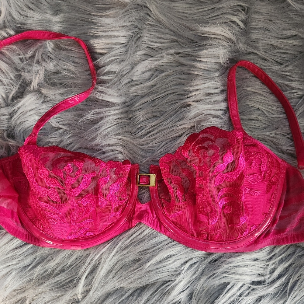 Victoria's Secret Pink Padded Bra with Underwire Support